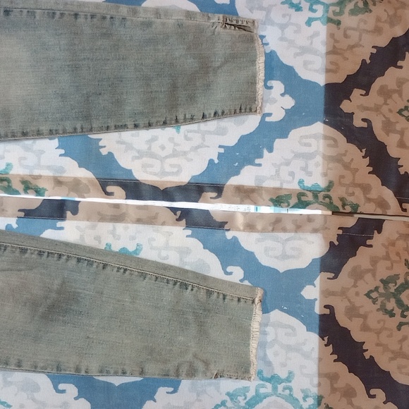 Jeans - Picture 3 of 4